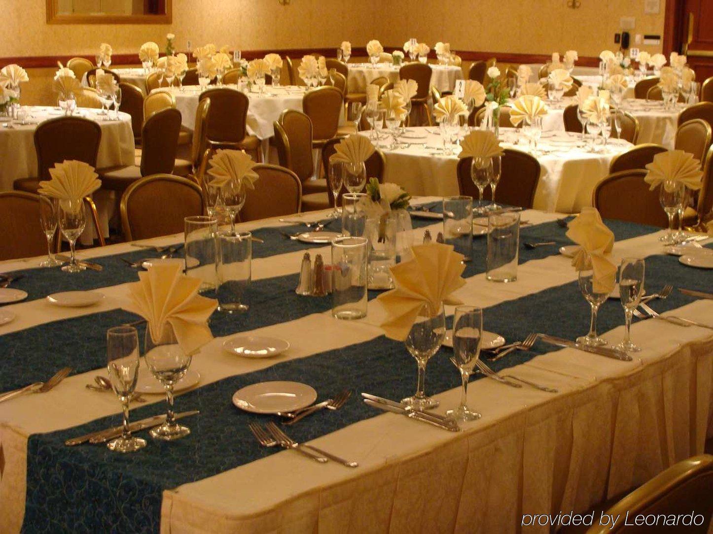Hilton Garden Inn Milwaukee Northwest Conference Center Nhà hàng bức ảnh